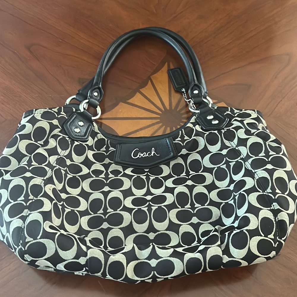 Coach shoulder tote